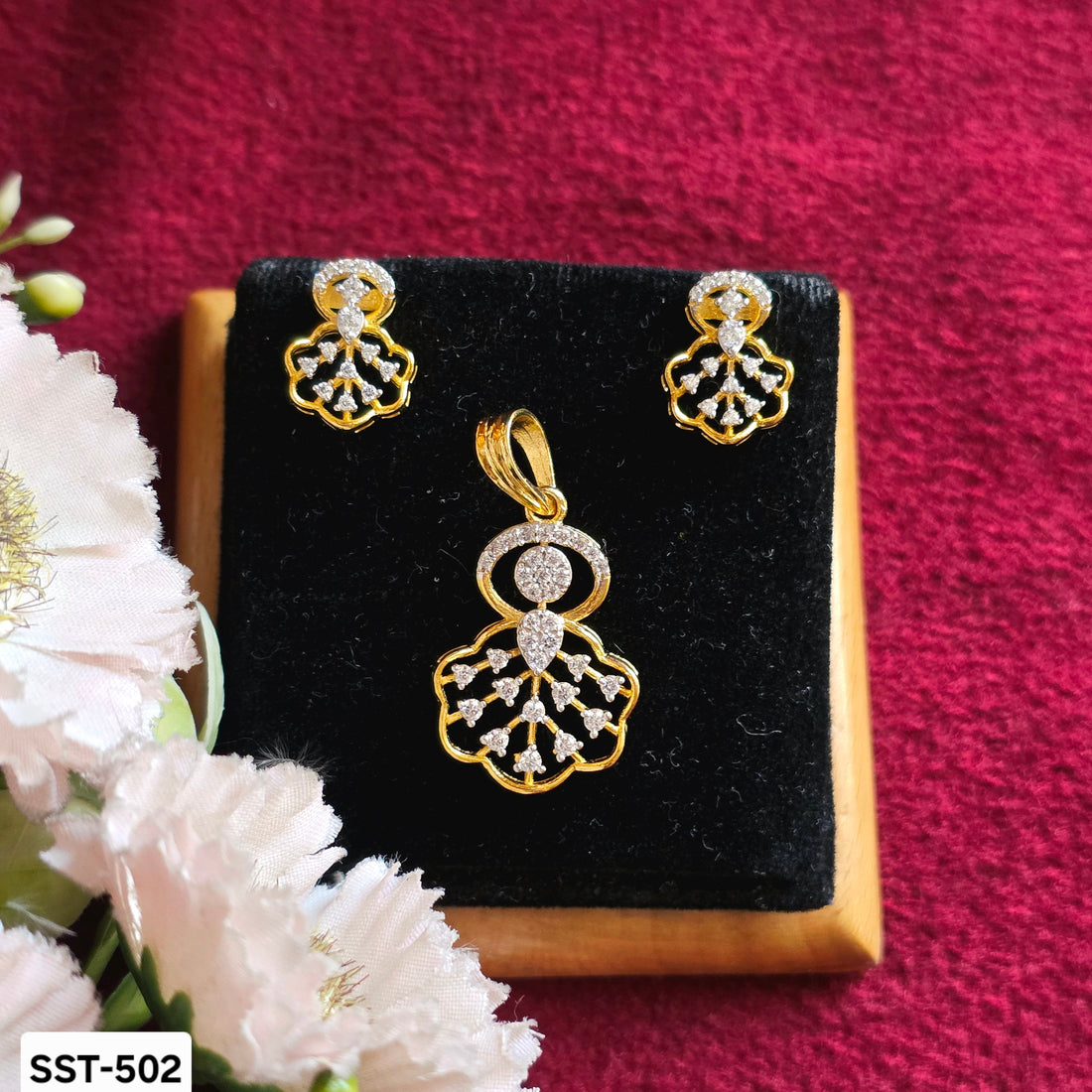 Viral Pendant And Earring Set