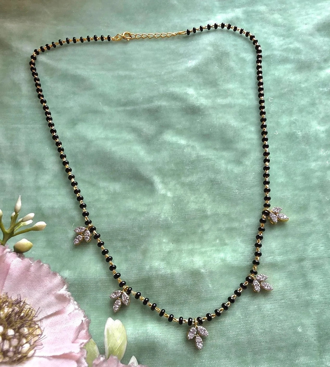 Floral Smiriti Mangalsutra