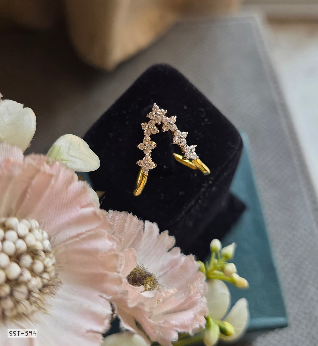 Lira Vanki Ring