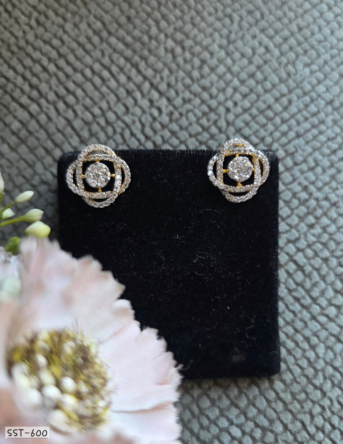 Queen Stud Earrings