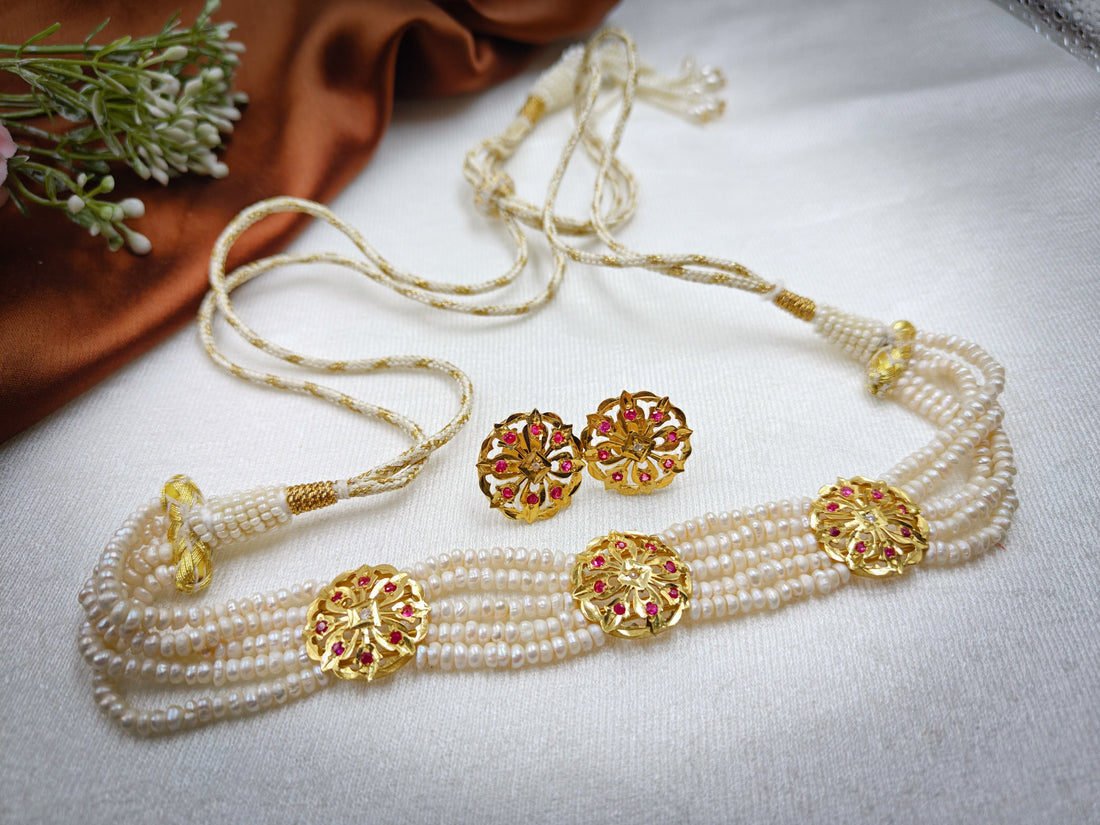 Regal Pearl Splendor Necklace