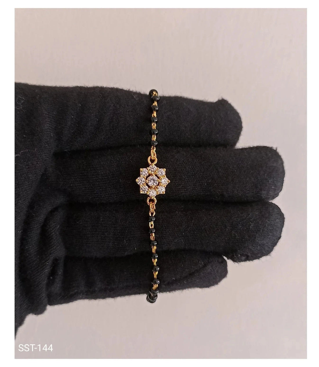 Flare Gemstone Hand Mangalsutra
