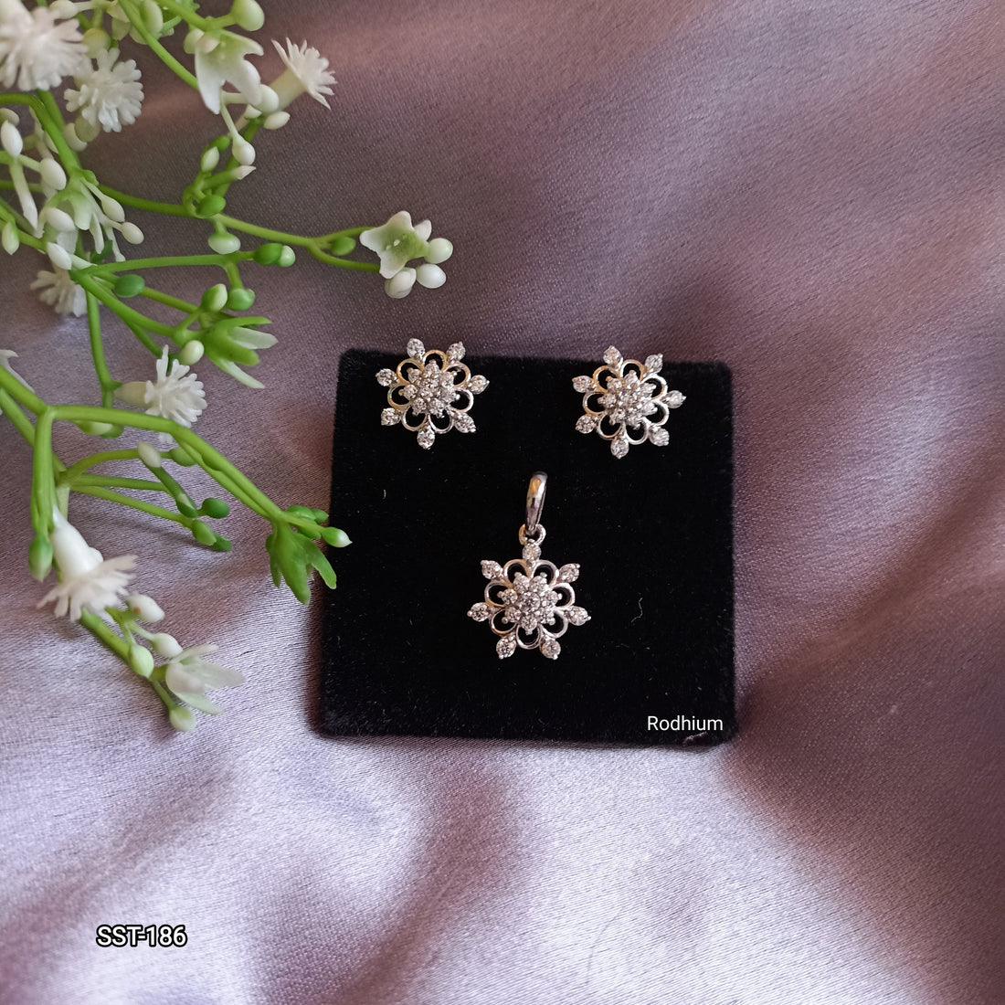 Flower Zircon Pendant & Earrings Set