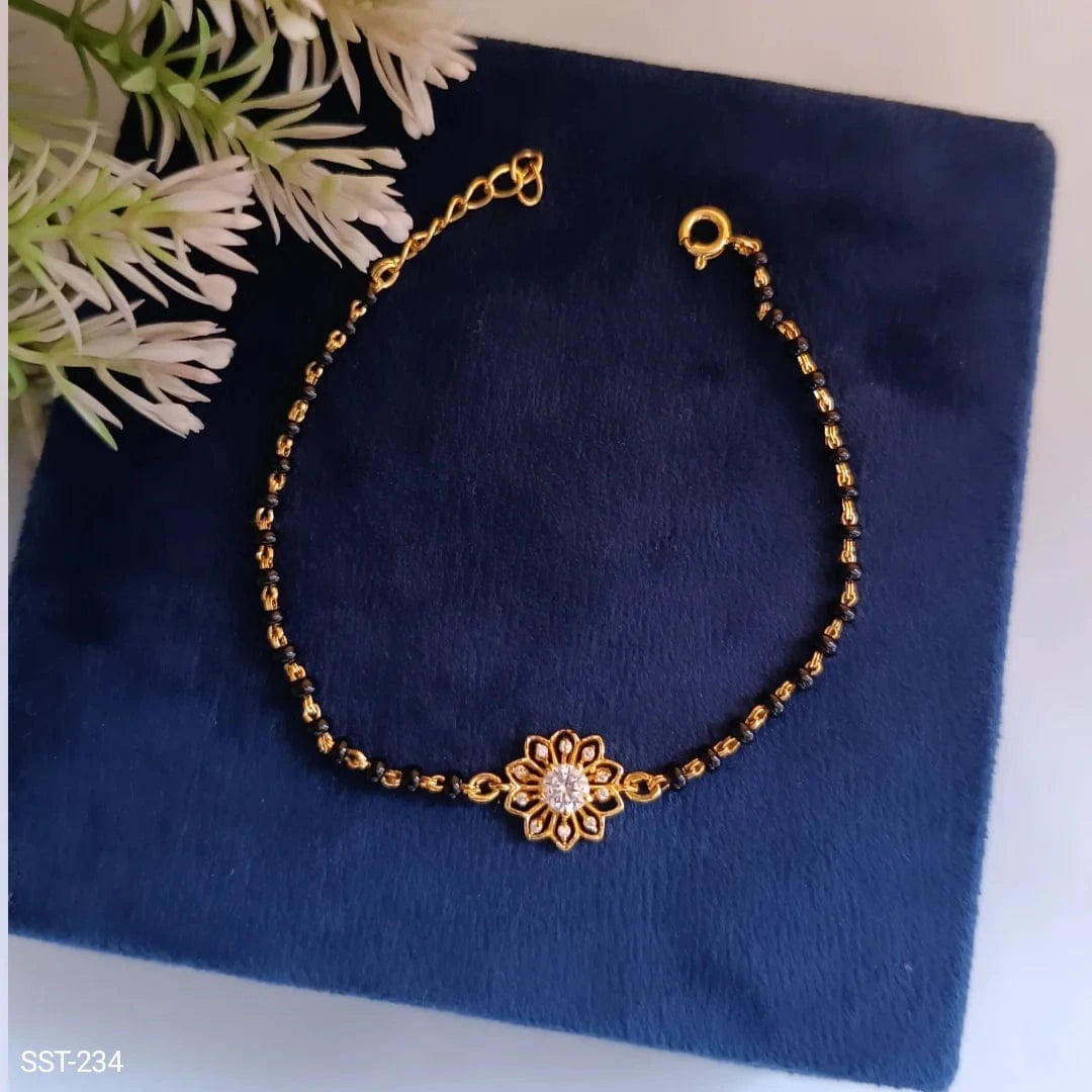 Floral Hand Mangalsutra