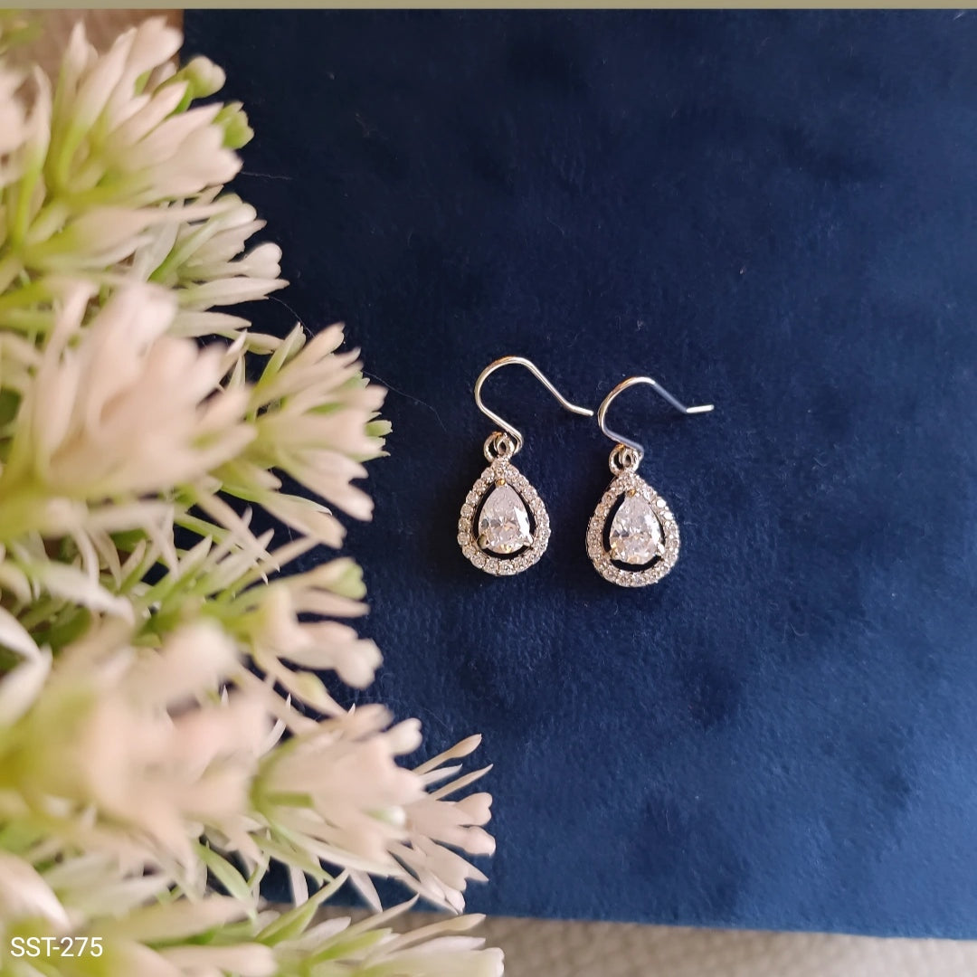 CLASSIC TEARDROP DIAMOND EARRINGS