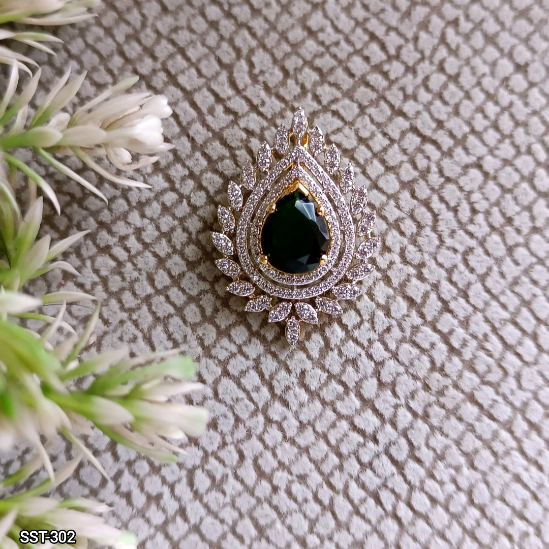 ELEGANT TEARDROP PENDENT