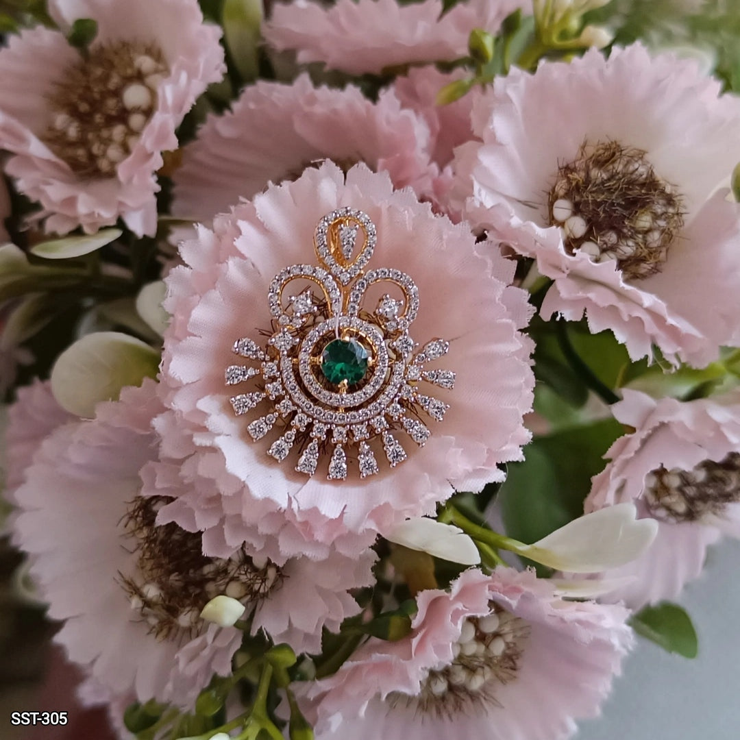 Exquisite Emerald Pendant