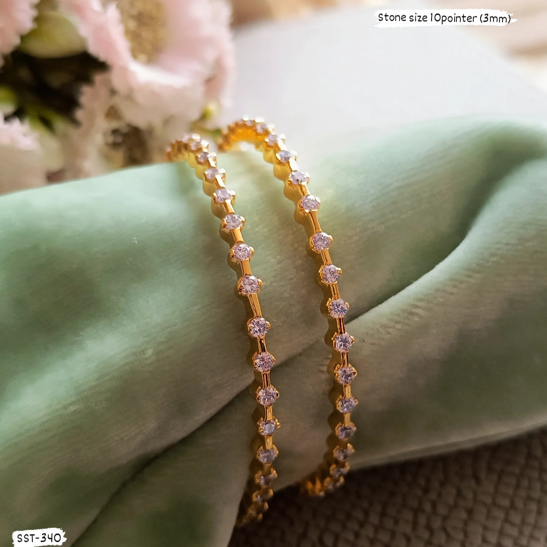 EMBELLISHED BANGLE SET