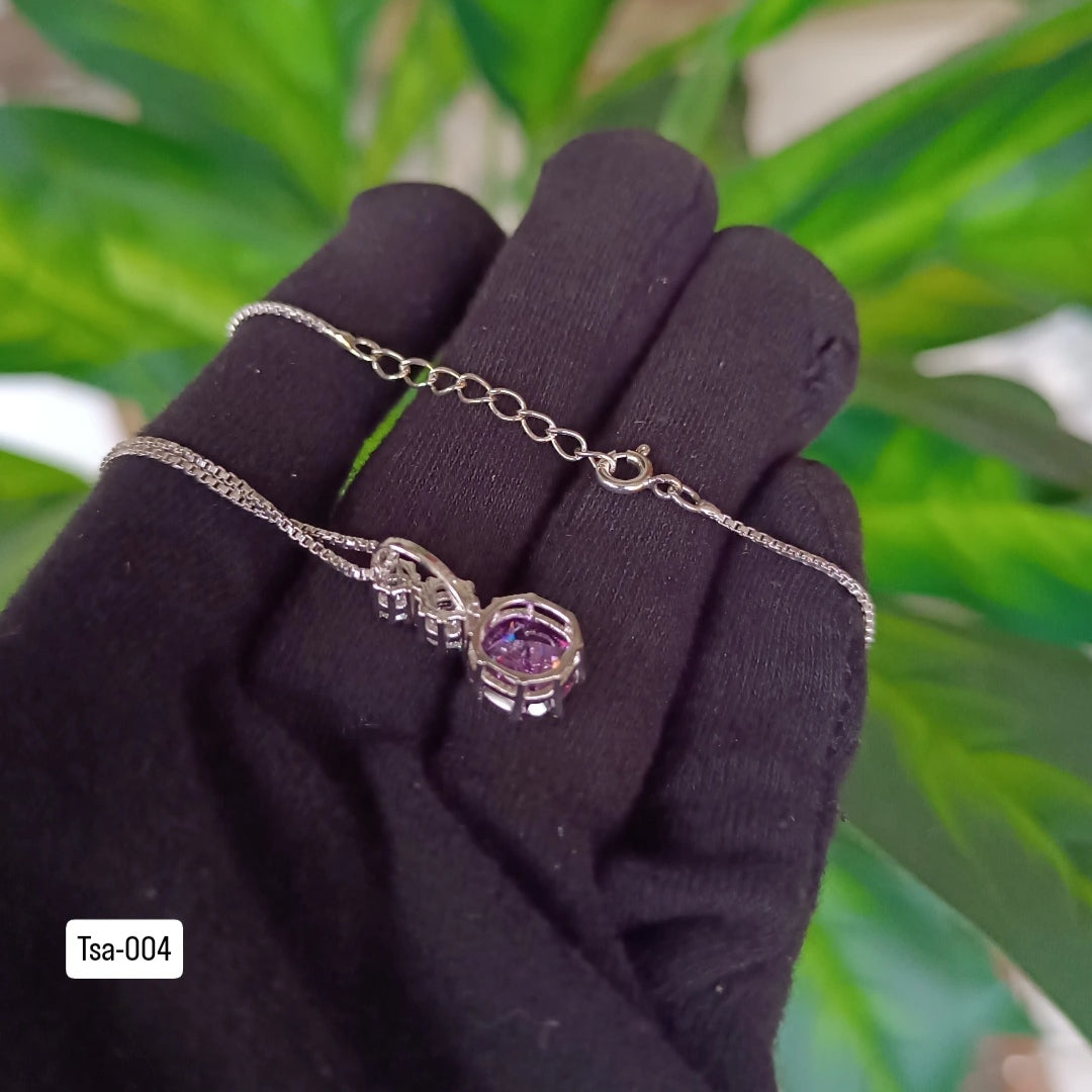 Vrundna pendant chain