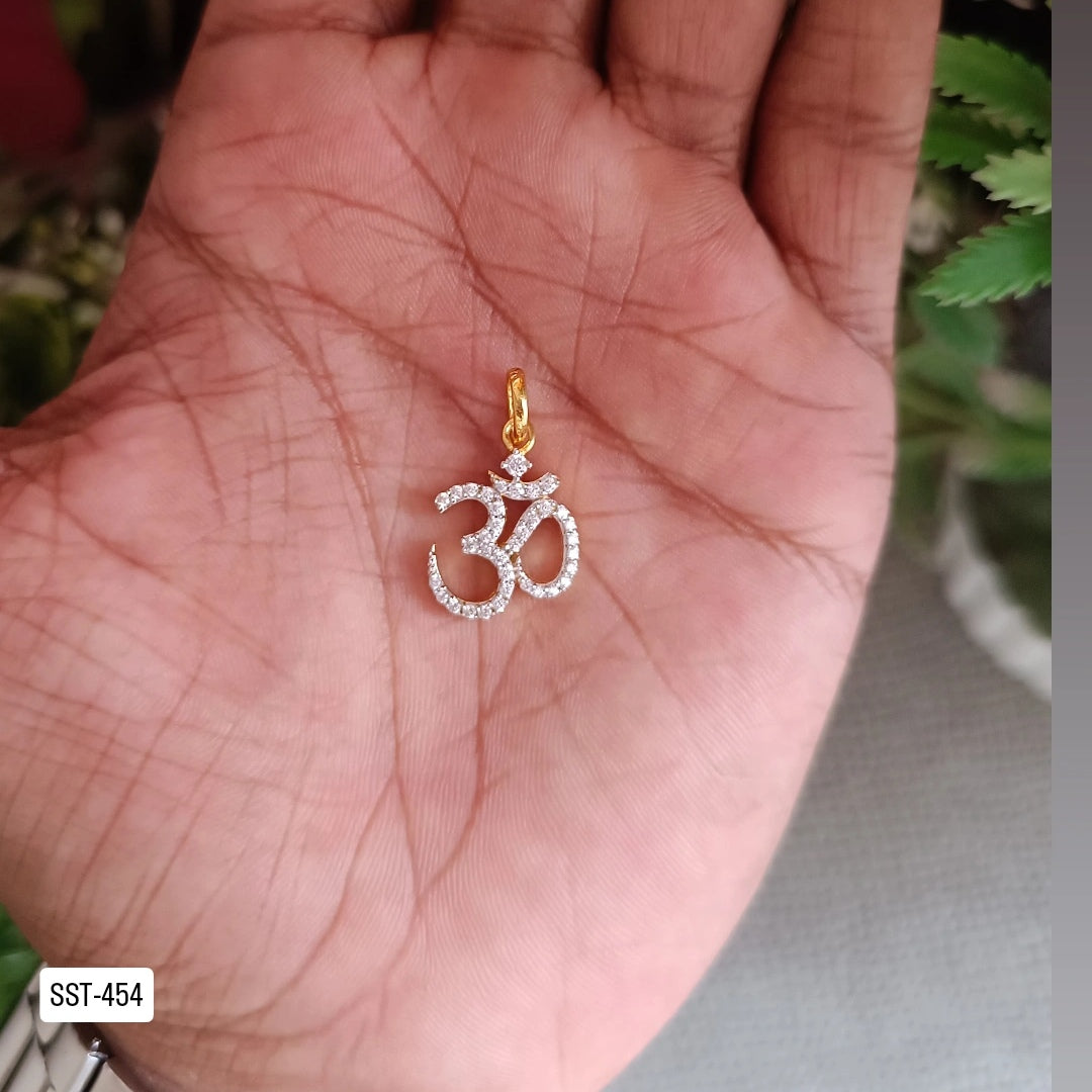 Om Daiva Pendant