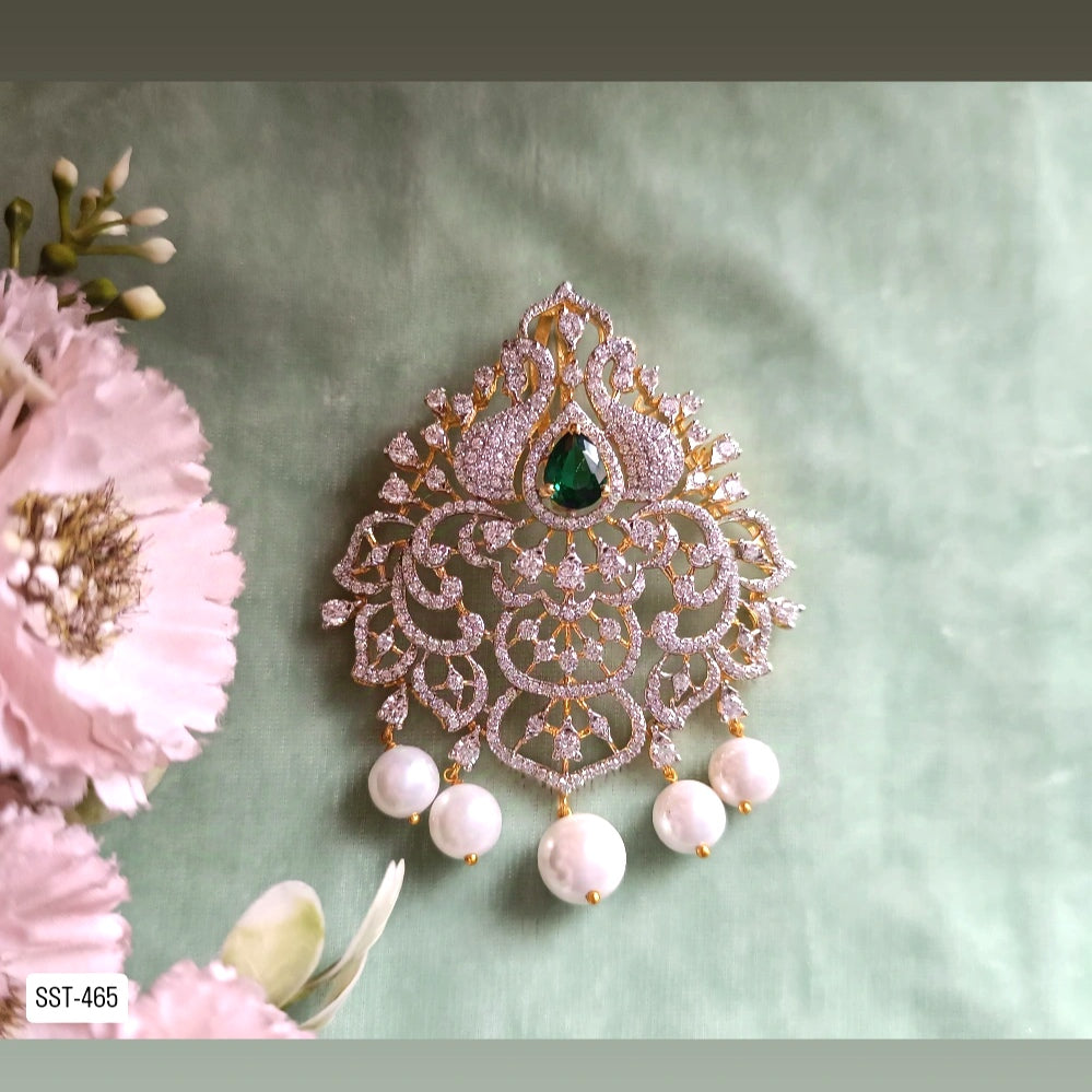 Udaya Emerald And Pearl Pendent