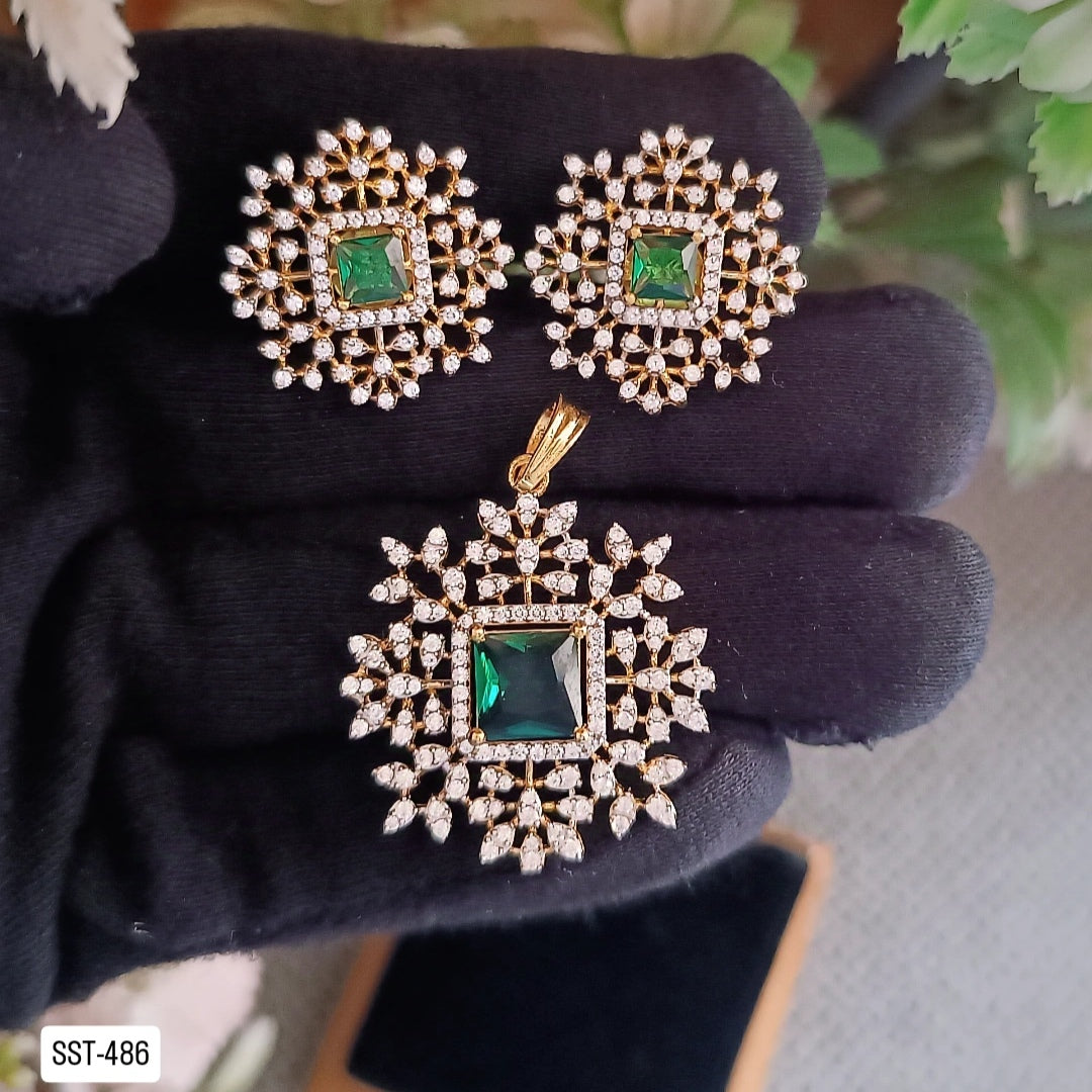 Satr Pendent And Earrings Set