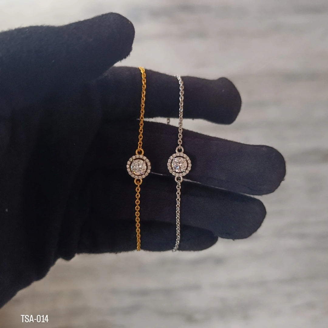 Aanch Circle Stud Bracelet