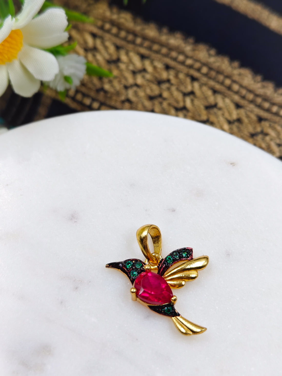 Gemmed Goldbird Pendant Chain
