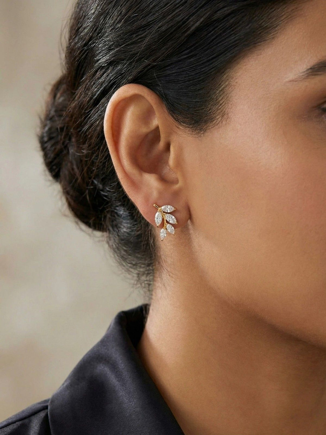 Sparkling Leaf Stud Earrings