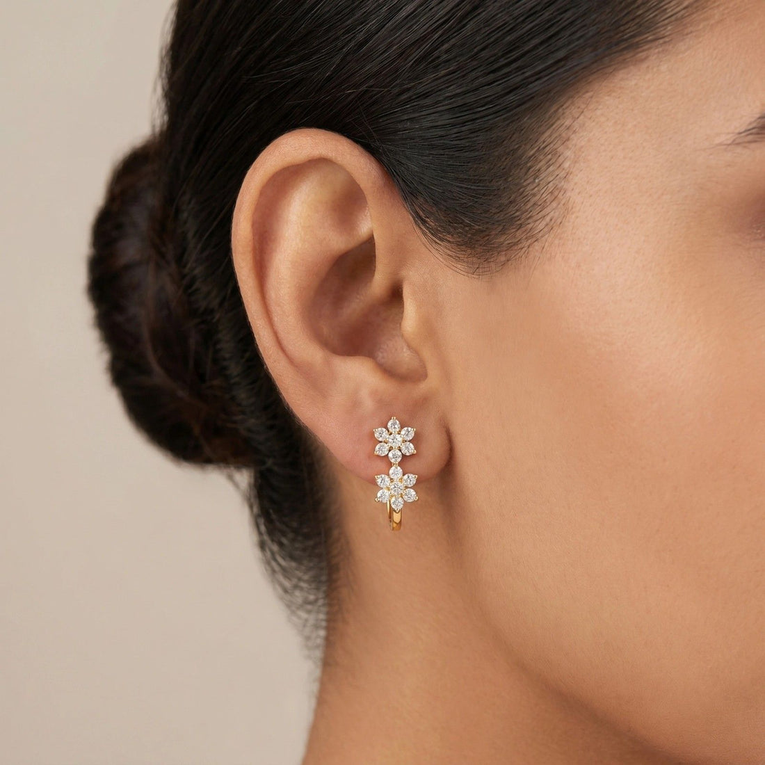 Hoovu Studed Earrings