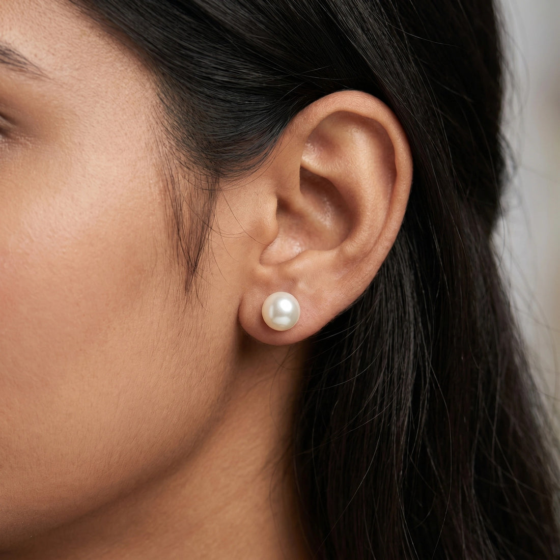 Avani Classic Pearl Earrings